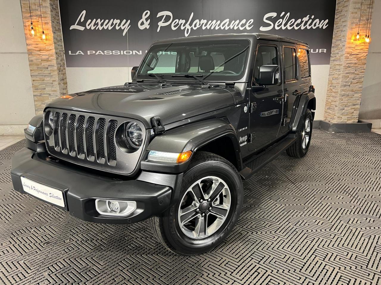 JEEP-WRANGLER-5p 2.2 200ch BVA8 4x4 Unlimited Sahara - 59000km - 1°main - pas de malus